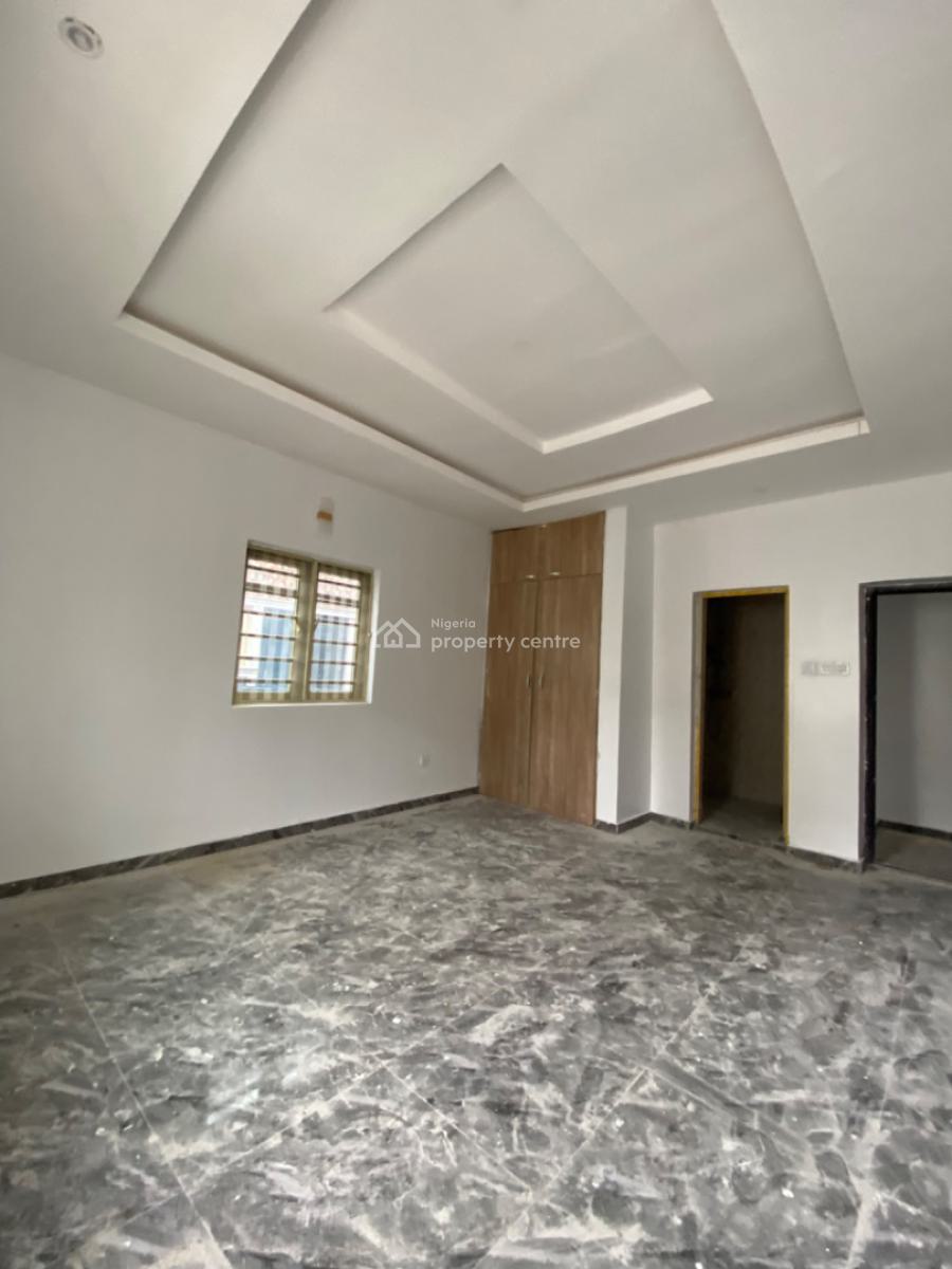 an Executive Two Bedroom Flat, Thera Estate Opposite Skymall Sangotedo Ajah, Lekki, Lagos, Flat / Apartment for Rent