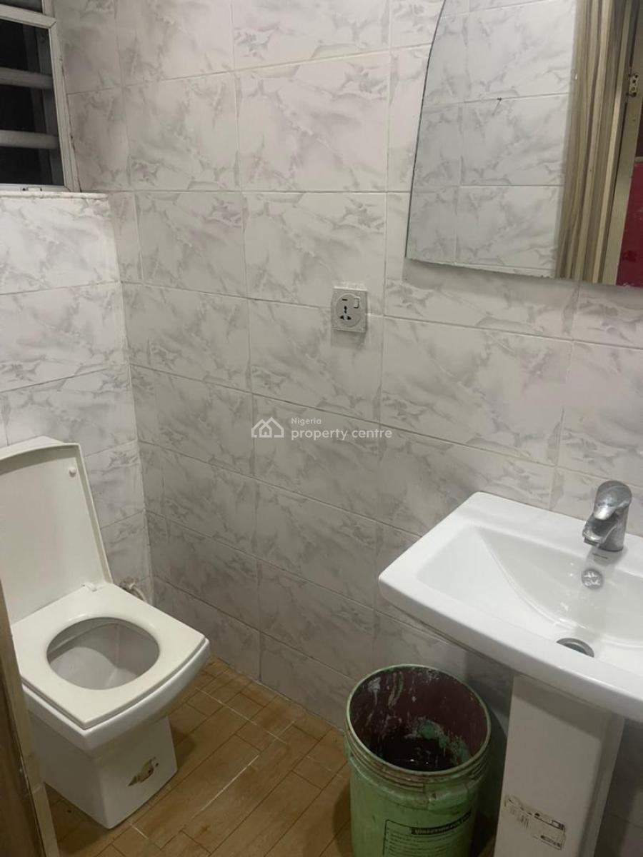 Single Room with Personal Toilet in a Fully Detached Shared Apartment, Lekki County Estate, Ikota, Lekki, Lagos, Self Contain (single Rooms) for Rent