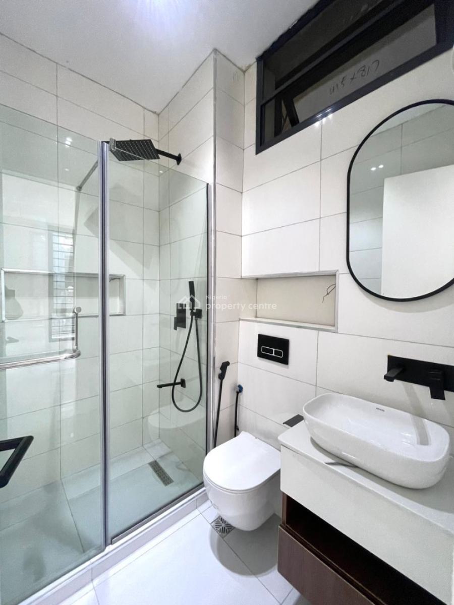 Fully Serviced 2 Bedroom Apartment with Swimming Pool and Gym, Ologolo, Ologolo, Lekki, Lagos, Block of Flats for Sale