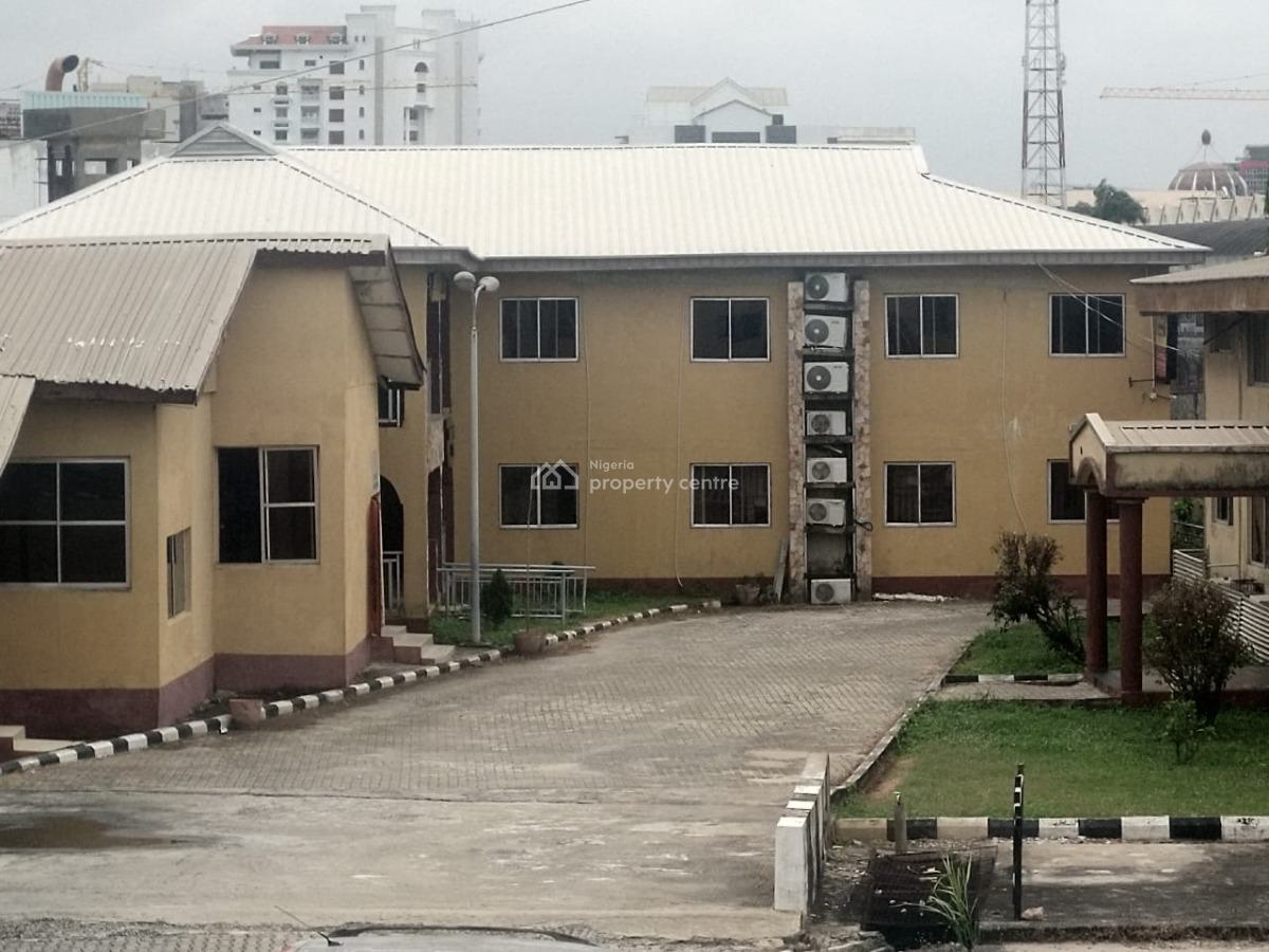 11 Room Office Space with 4 Toilet, Ahmadu Bello Way, Victoria Island (vi), Lagos, Office Space for Rent