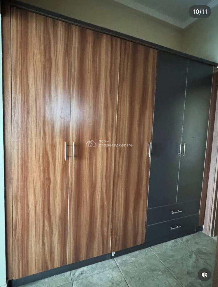 Beautiful 3 Bedrooms Spacious & Serviced Apartment ,tarred Road, Serene Neighborhood, Katampe Extension, Katampe, Abuja, Flat / Apartment for Rent