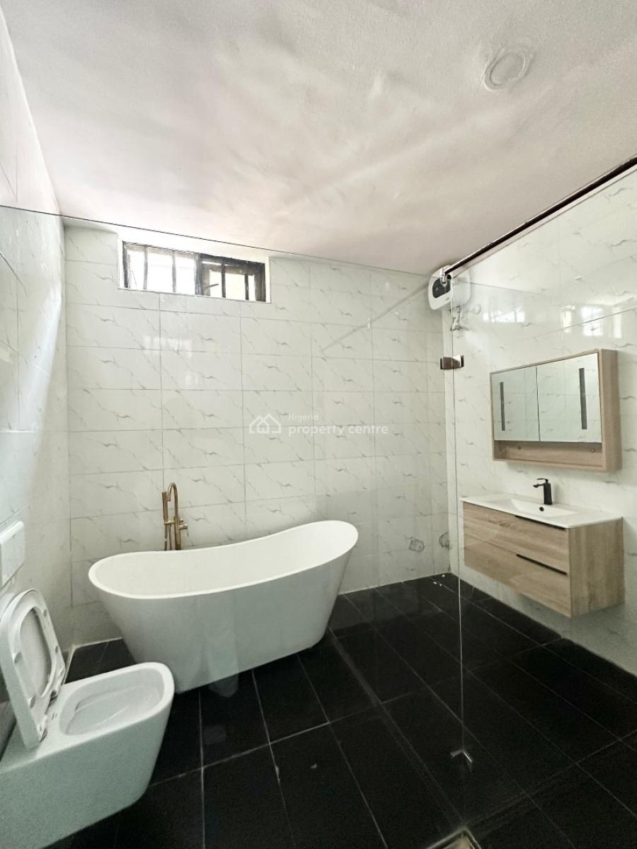 Beautiful with a B Q, Orchid Area, Lekki, Lagos, Detached Duplex for Rent