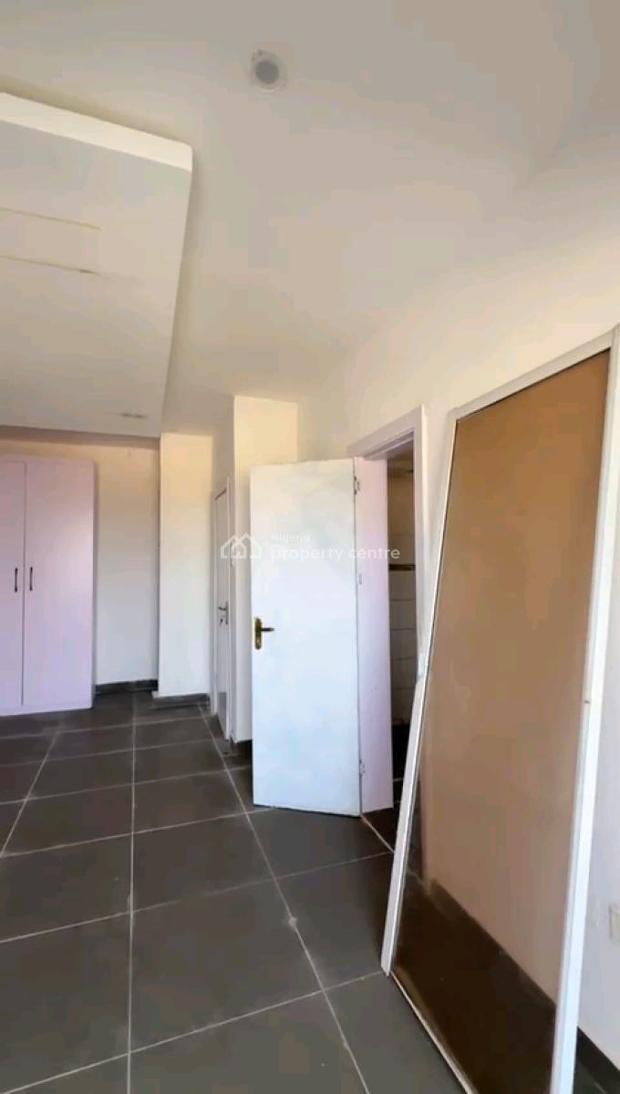 a Newly Renovated and Well Spacious 4bedroom Terrace Duplex, Ikota Gra, Lekki, Lagos, Terraced Duplex for Sale