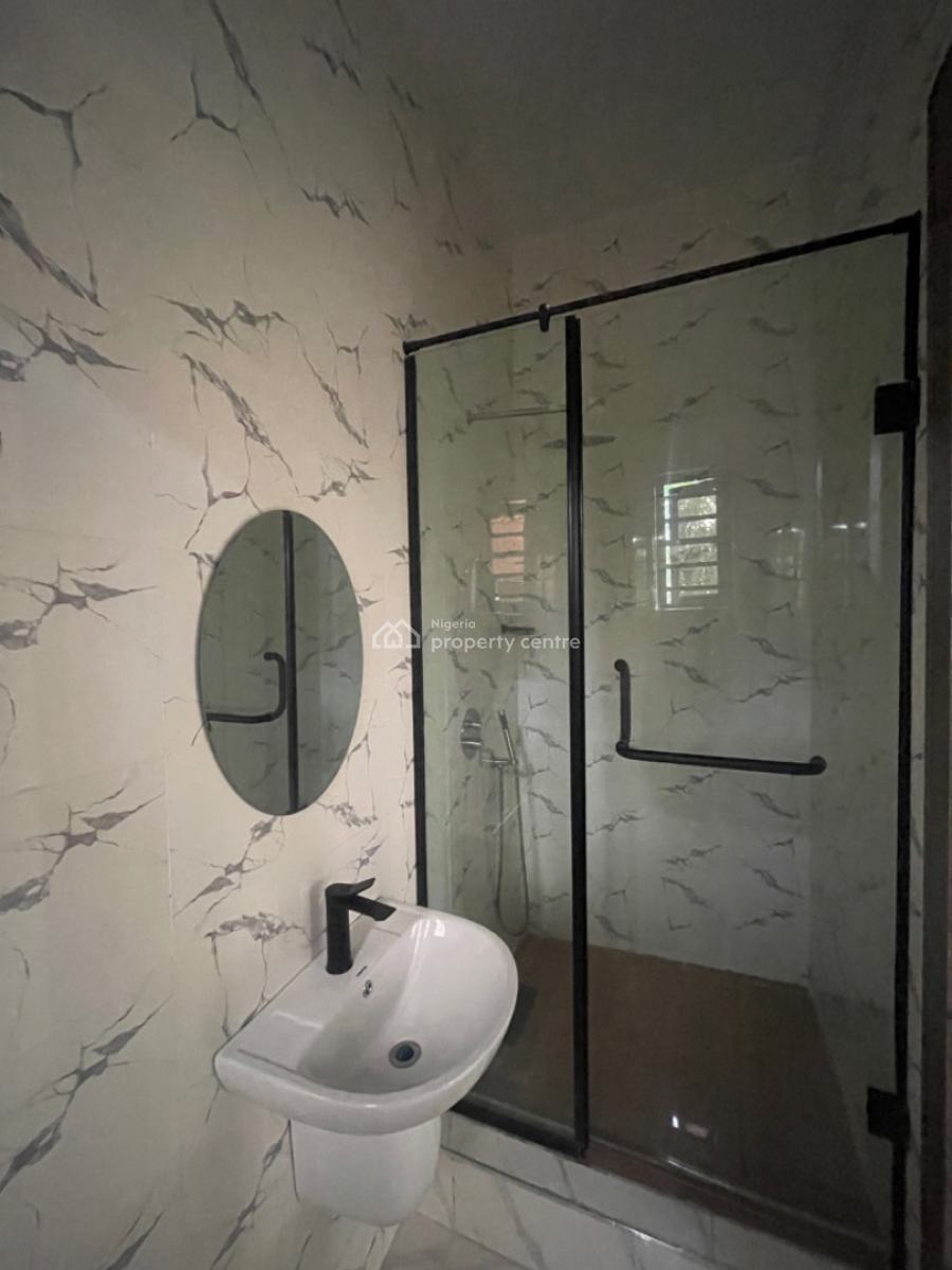 Newly Built 2 Bedroom Apartment/flat with Bq, Lekki Phase 1, Lekki, Lagos, Flat / Apartment for Sale