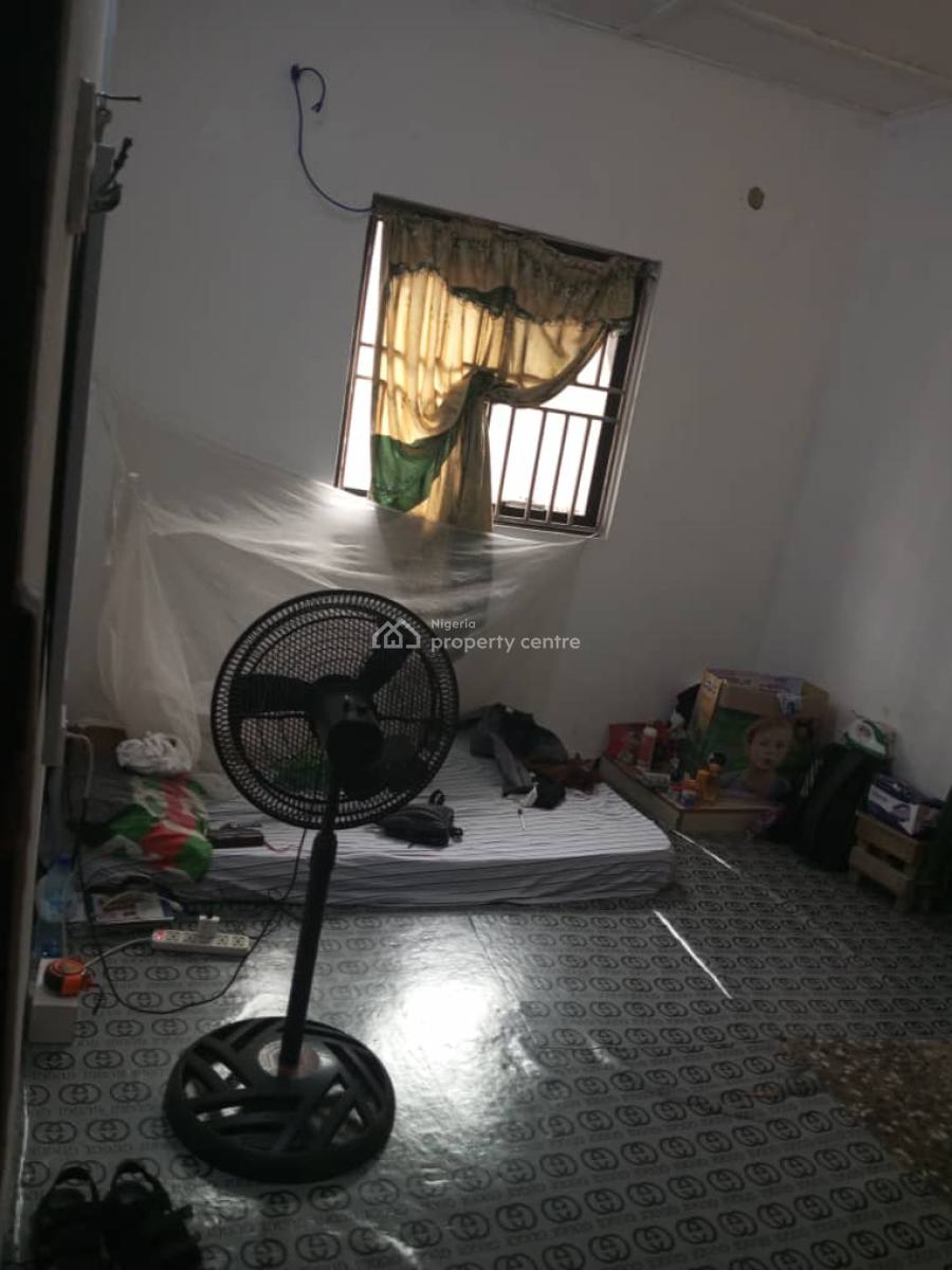Roommate Needed Roommate Needed, Thomas Estate, Ajiwe, Ajah, Lagos, Self Contain (single Rooms) for Rent