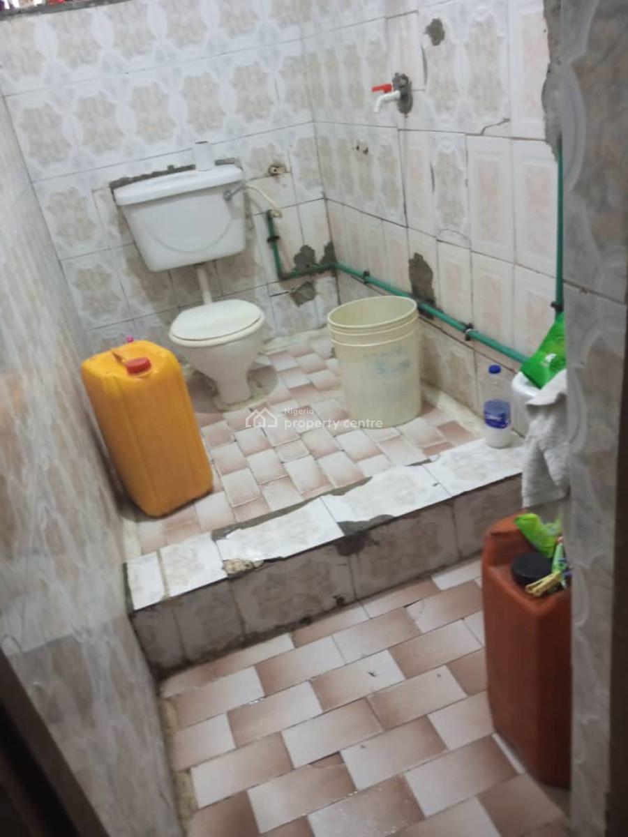 Roommate Needed Roommate Needed, Thomas Estate, Ajiwe, Ajah, Lagos, Self Contain (single Rooms) for Rent
