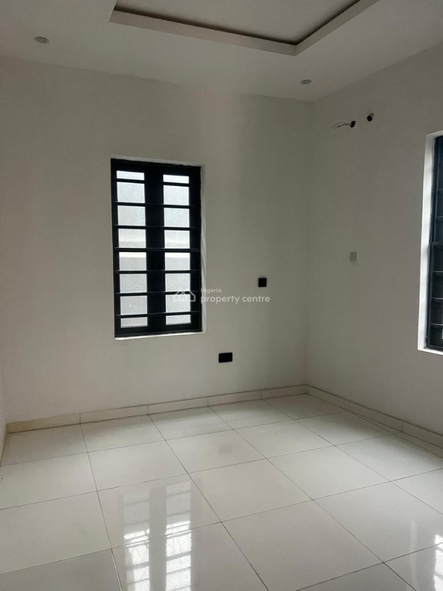 Lovely 3 Bedroom Apartment, Gra Phase 2, Magodo, Lagos, Flat / Apartment for Sale
