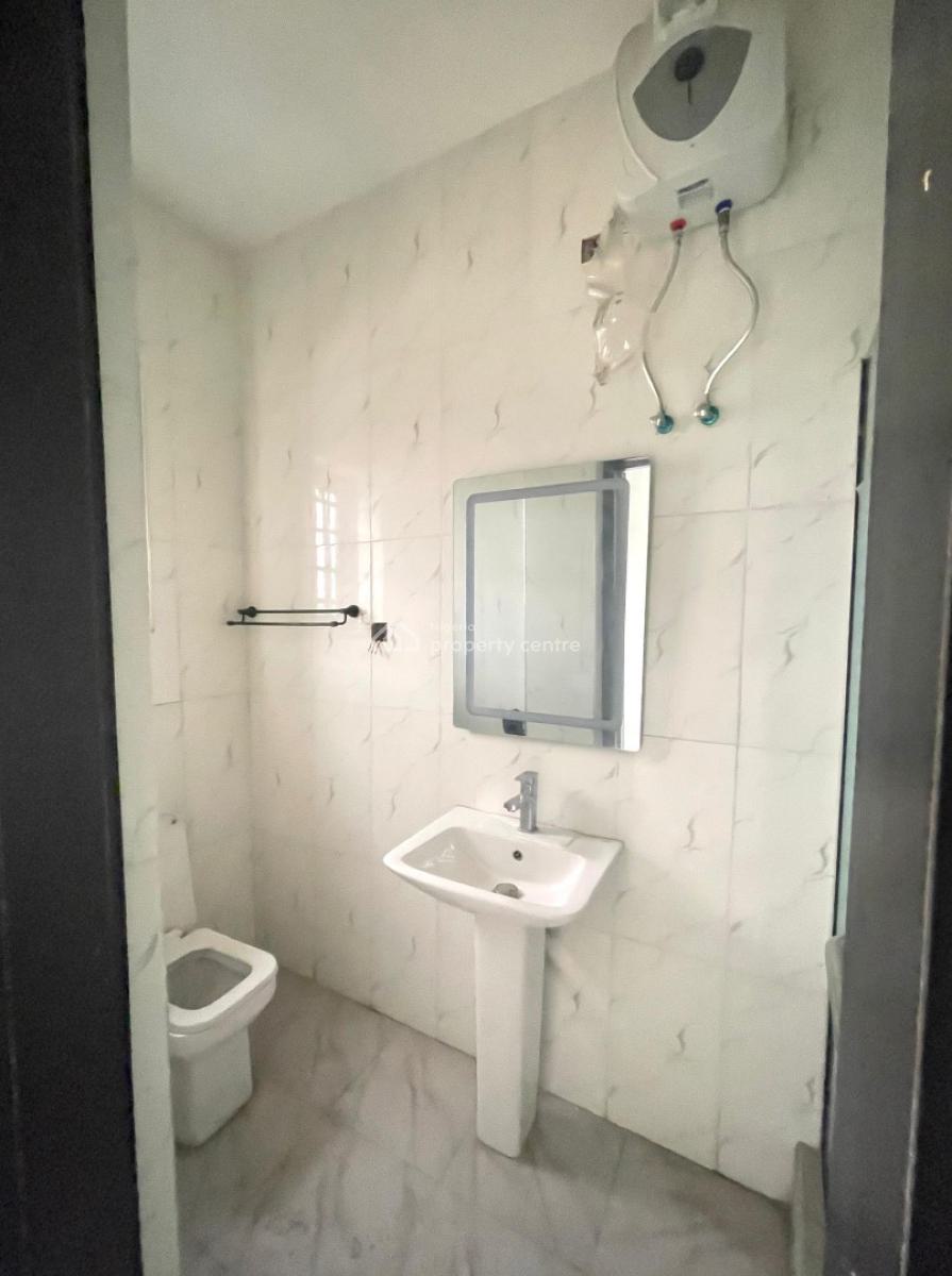 Fully Serviced 2 Bedroom Apartment in a Secured Estate, Ologolo, Lekki, Lagos, Flat / Apartment for Sale