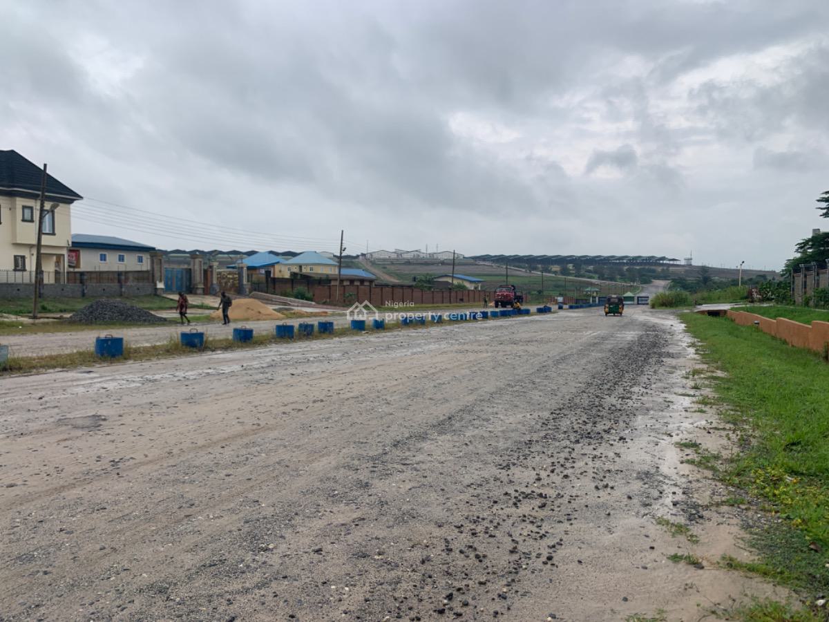 Commercial Property in a Prime Area for Airbnb Or Church, School E.t.c, New Auditorium Road Opposite Star High Apartment, Simawa, Ogun, Hotel / Guest House for Sale