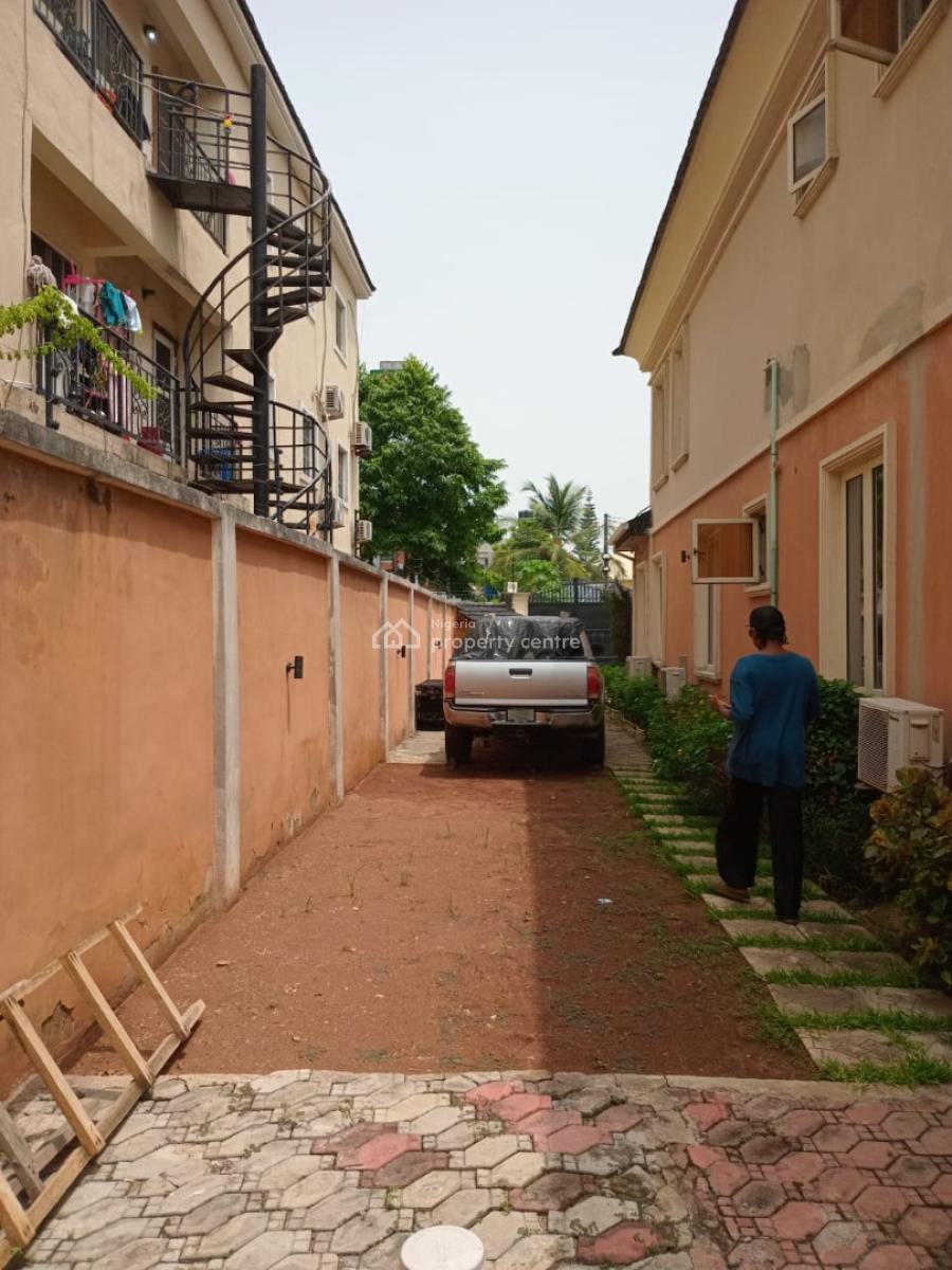 Well Maintained 4 Bedroom Detached Duplex at Lekki Phase 1 Right Hand, Off White Sand Street Lekki Right Hand Side, Lekki Phase 1, Lekki, Lagos, Detached Duplex for Sale