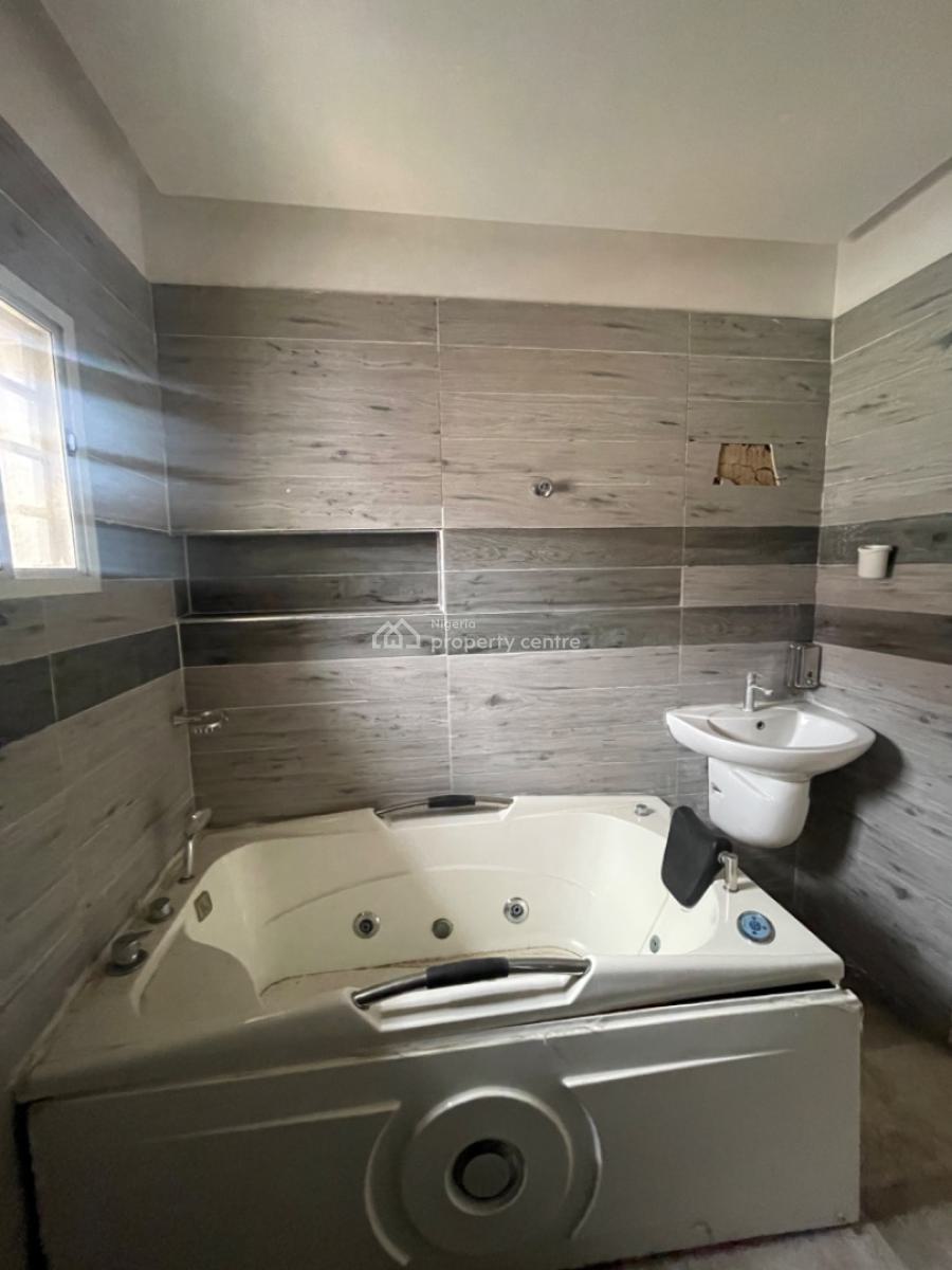 Well Maintained 5 Bedroom Detached Duplex with Bq, Lekki Phase 1, Lekki, Lagos, House for Sale
