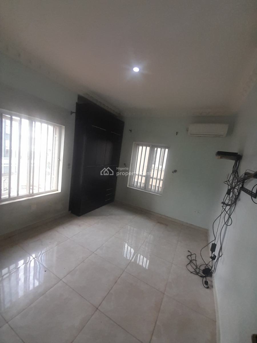 Luxury and Standard 3 Bedrooms Flat on a Tarred Road All Through, Fo1 Layout, Kubwa, Abuja, Flat / Apartment for Rent