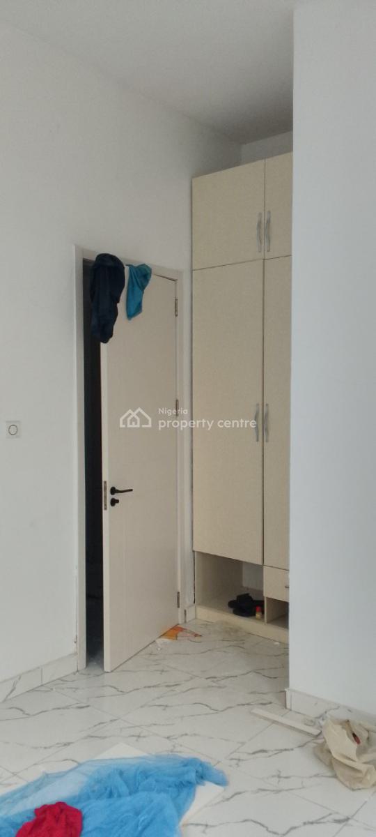 a Spacious and Luxurious Mini Flat, Mega Chicken, Ikota, Lekki, Lagos, Mini Flat (room and Parlour) for Rent
