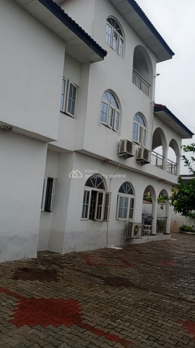 Luxury 3 Bedroom Flat, Dr Olufemi Street, Lekki Scheme 2, Lekki Phase 2, Lekki, Lagos, Flat / Apartment for Rent