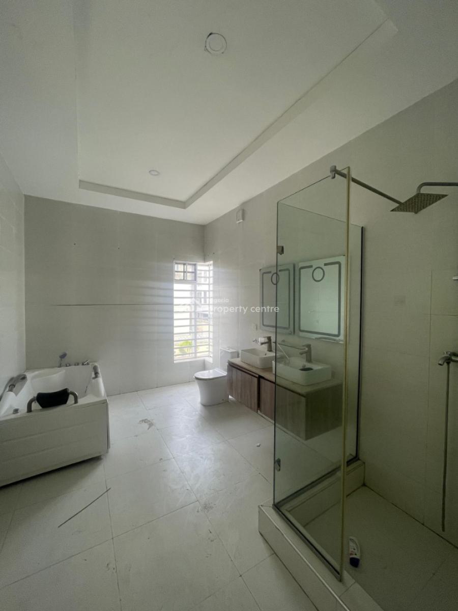Newly Built 3 Bedroom Apartment /flat, Lekki Phase 1, Lekki, Lagos, Flat / Apartment for Sale