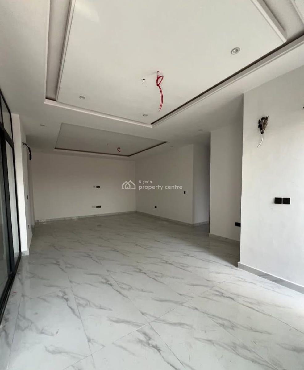 3 Bedroom Apartment with Bq, Elevator & Pool, Lekki Phase 1, Lekki, Lagos, Flat / Apartment for Rent