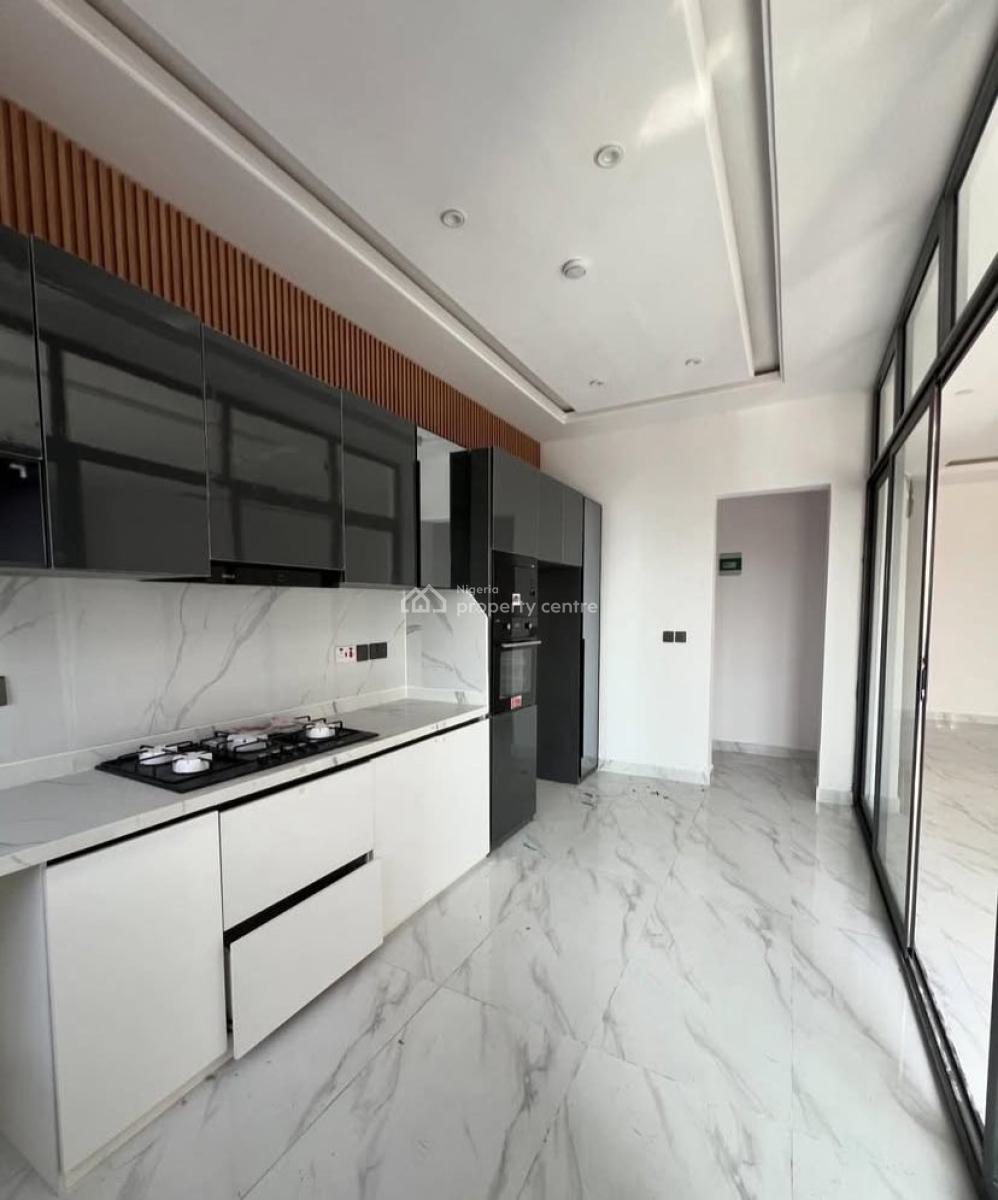 3 Bedroom Apartment with Bq, Elevator & Pool, Lekki Phase 1, Lekki, Lagos, Flat / Apartment for Rent