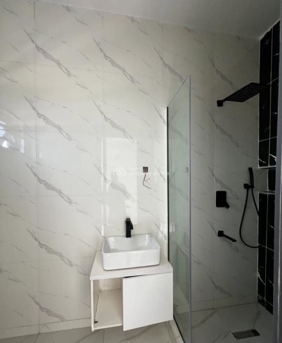 3 Bedroom Apartment with Bq, Elevator & Pool, Lekki Phase 1, Lekki, Lagos, Flat / Apartment for Rent