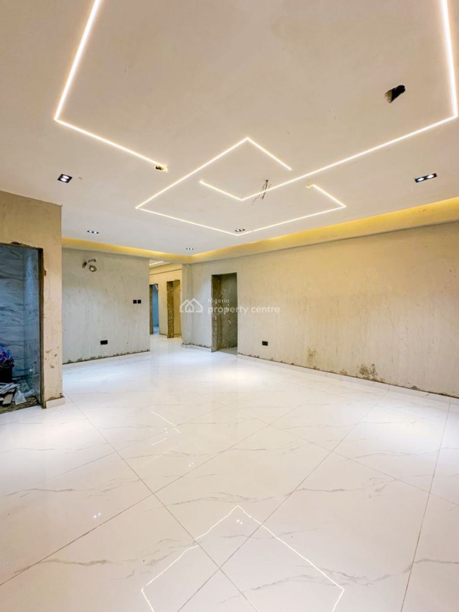 Exquisite 3 Bedroom Apartment + Bq, Yaba, Lagos, Flat / Apartment for Sale