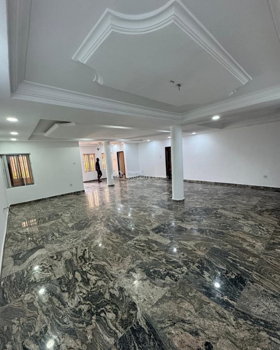 Serviced Three 3 Bedroom Apartment with Bq, Off Admiralty Way, Lekki Phase 1, Lekki, Lagos, Flat / Apartment for Rent