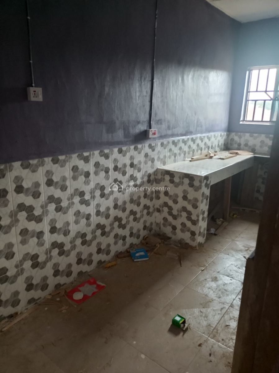 Newly Built Spacious 2 Bedrooms, Before Bankole Estate, Magboro, Ogun, Flat / Apartment for Rent