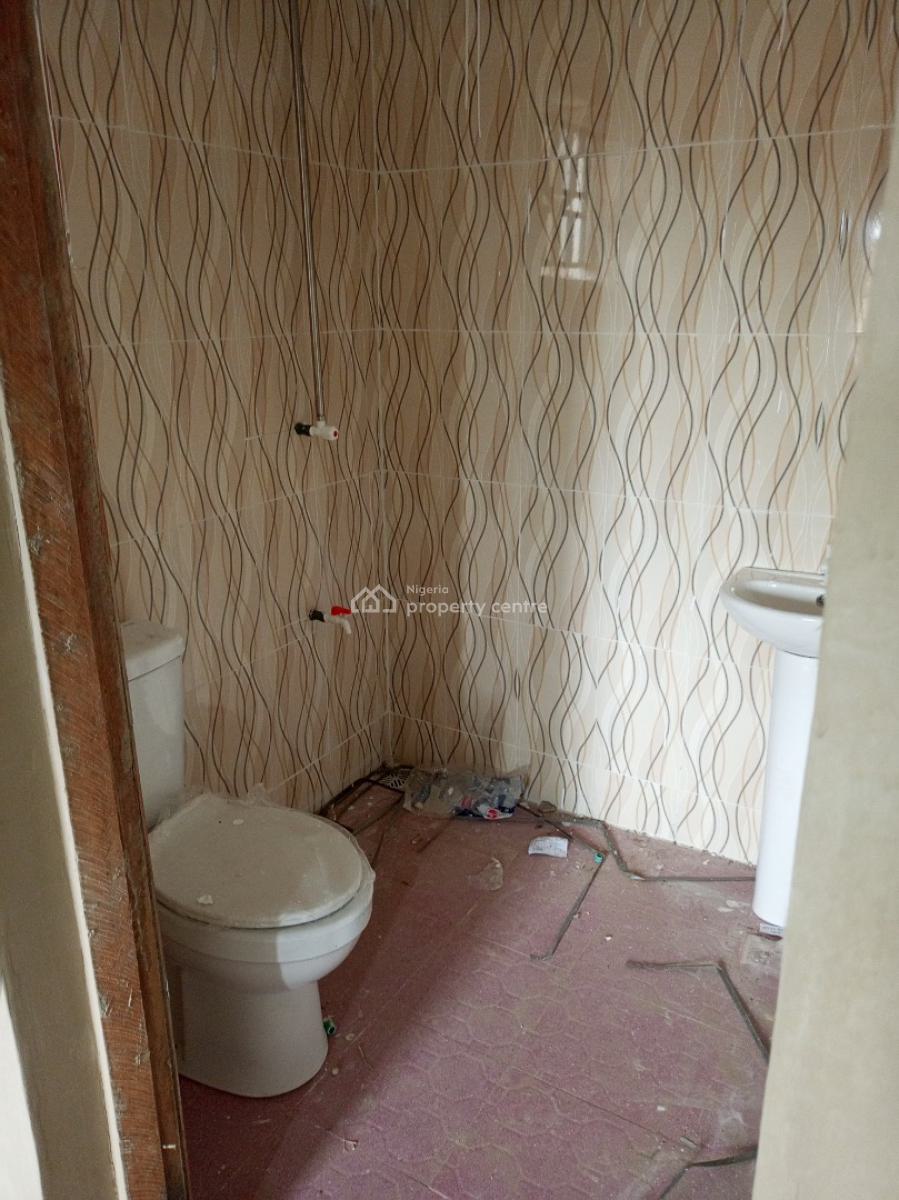 Newly Built Spacious 2 Bedrooms, Before Bankole Estate, Magboro, Ogun, Flat / Apartment for Rent