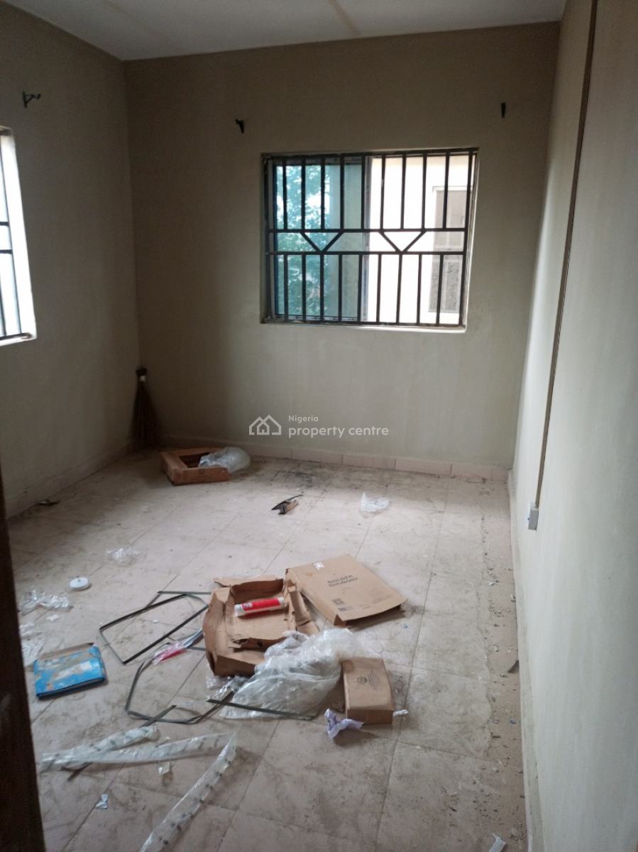 Newly Built Spacious 2 Bedrooms, Before Bankole Estate, Magboro, Ogun, Flat / Apartment for Rent