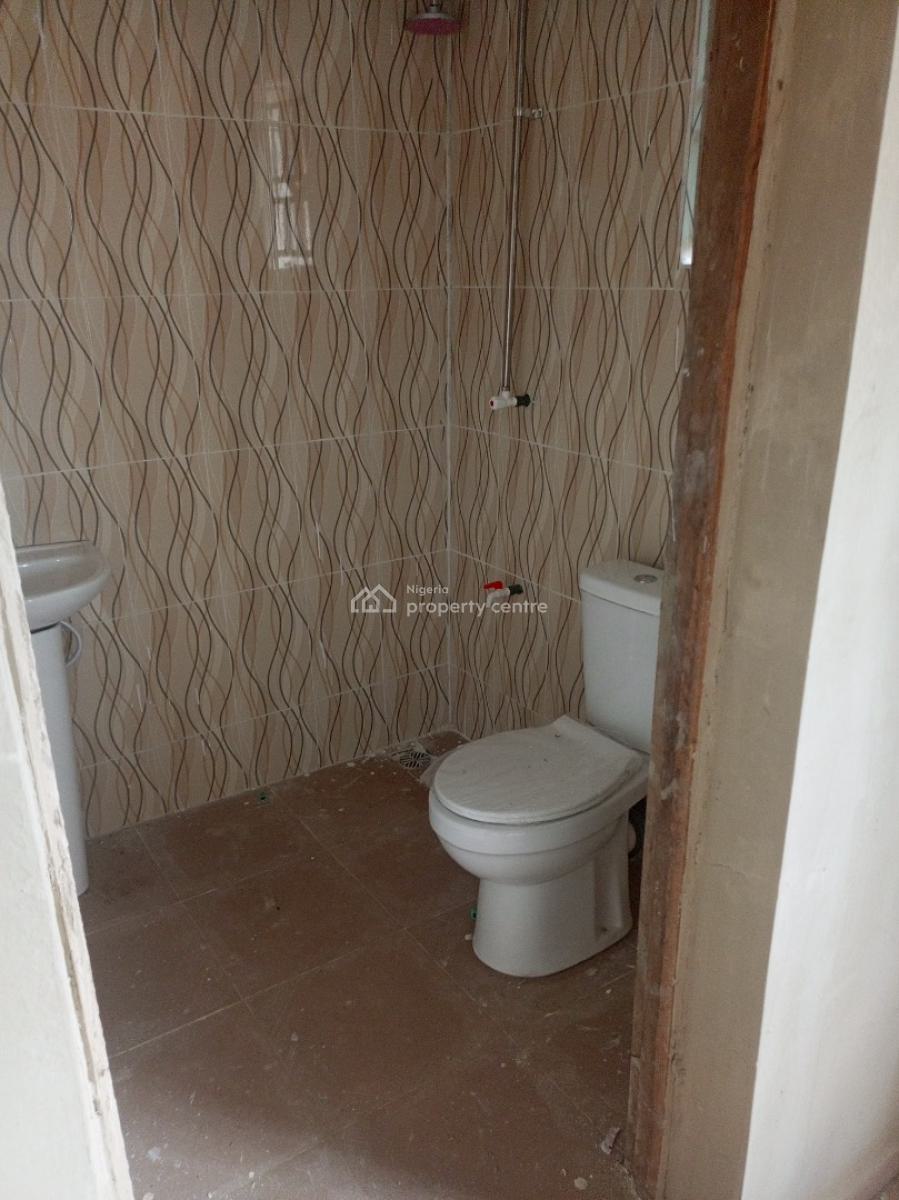 Newly Built Spacious 2 Bedrooms, Before Bankole Estate, Magboro, Ogun, Flat / Apartment for Rent