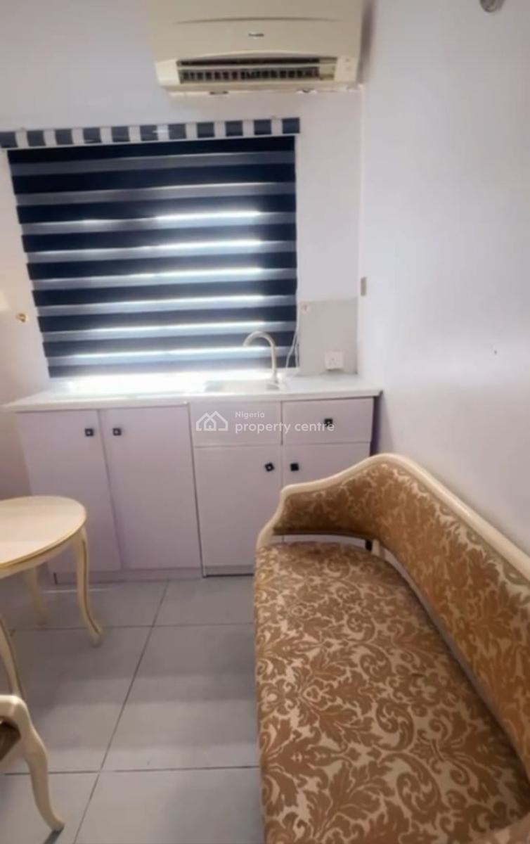 Standard Mini Palour Self Con, Glover Road, Ikoyi, Lagos, Mini Flat (room and Parlour) for Rent