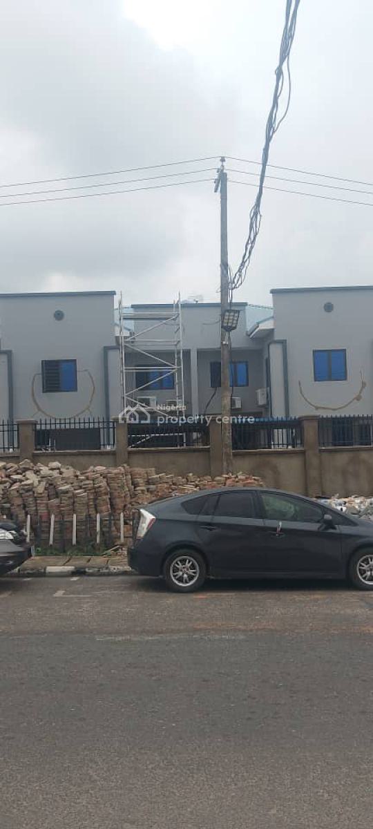 5 Bedroom Semi Detached House with 1 Room Bq, Tokunbo Marculey Street, Gra Phase 2, Magodo, Lagos, Semi-detached Duplex for Rent