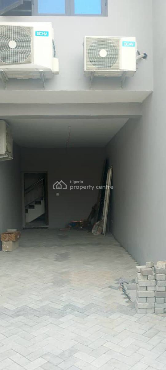 5 Bedroom Semi Detached House with 1 Room Bq, Tokunbo Marculey Street, Gra Phase 2, Magodo, Lagos, Semi-detached Duplex for Rent