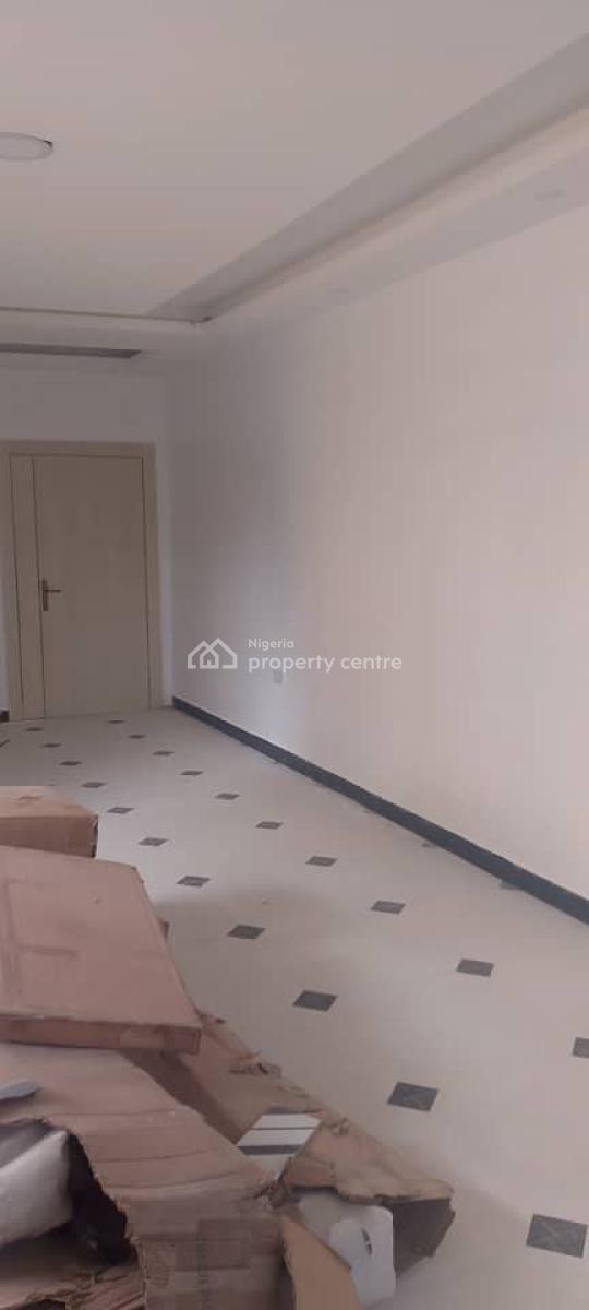 5 Bedroom Semi Detached House with 1 Room Bq, Tokunbo Marculey Street, Gra Phase 2, Magodo, Lagos, Semi-detached Duplex for Rent