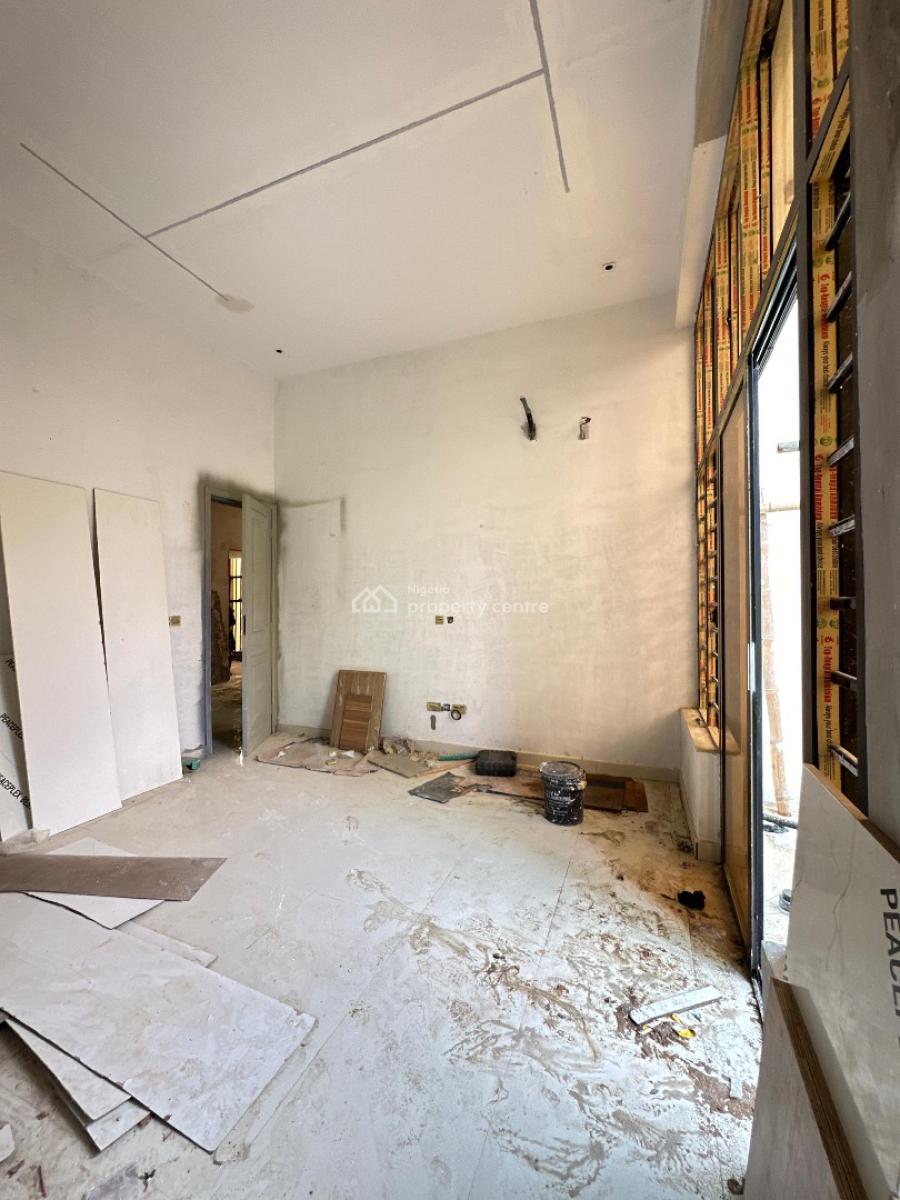 The Luxurious 3 Bedroom Apartment, Lekki Phase 1, Lekki, Lagos, Flat / Apartment for Sale