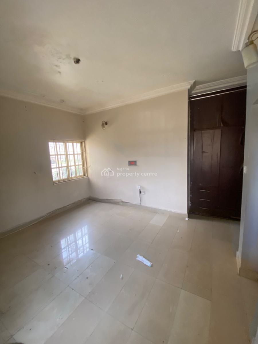 3 Bedroom Flat with Self Contain Bq Tarred Road, Wuye Main, Wuye, Abuja, Flat / Apartment for Rent