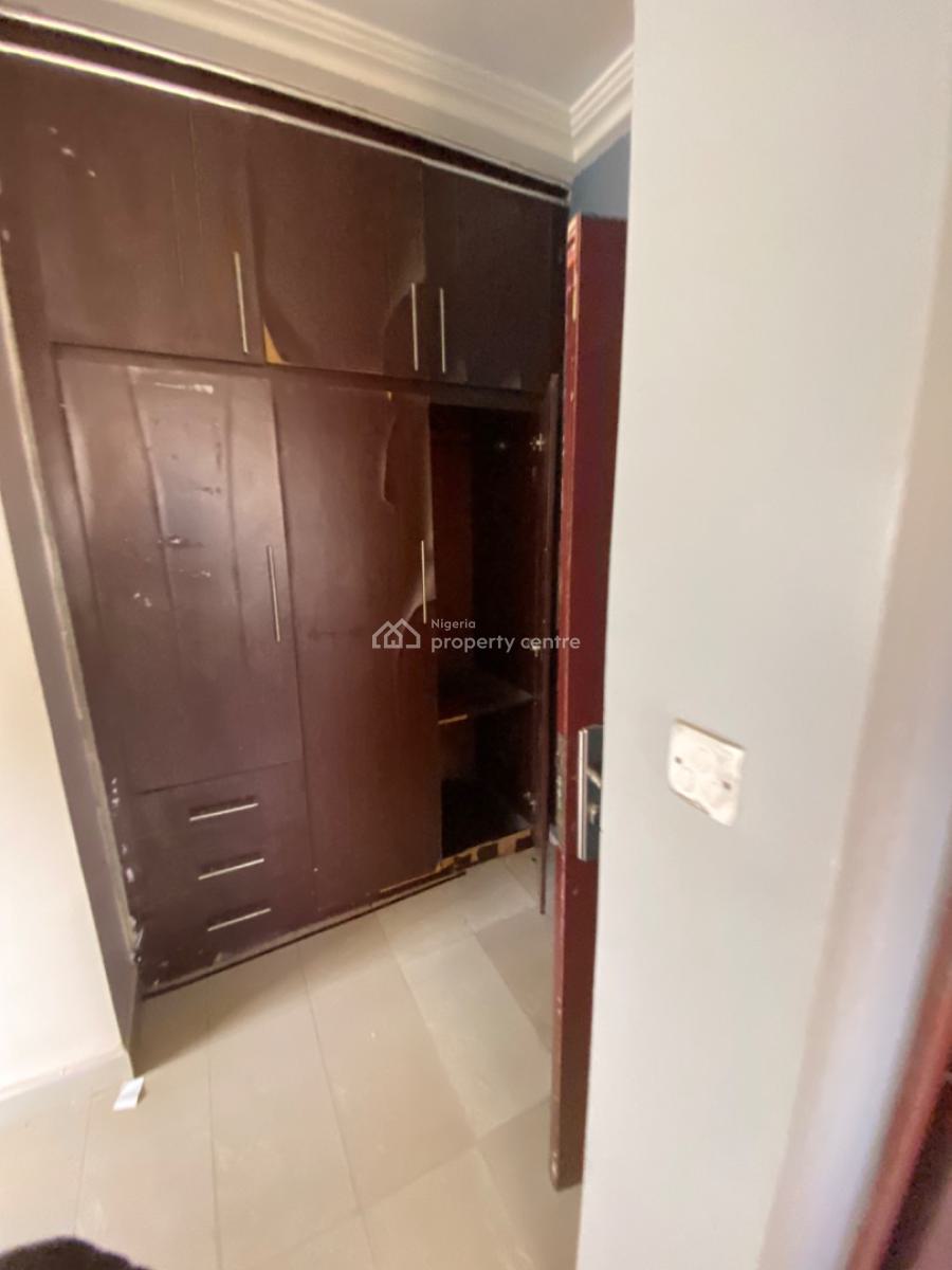 3 Bedroom Flat with Self Contain Bq Tarred Road, Wuye Main, Wuye, Abuja, Flat / Apartment for Rent