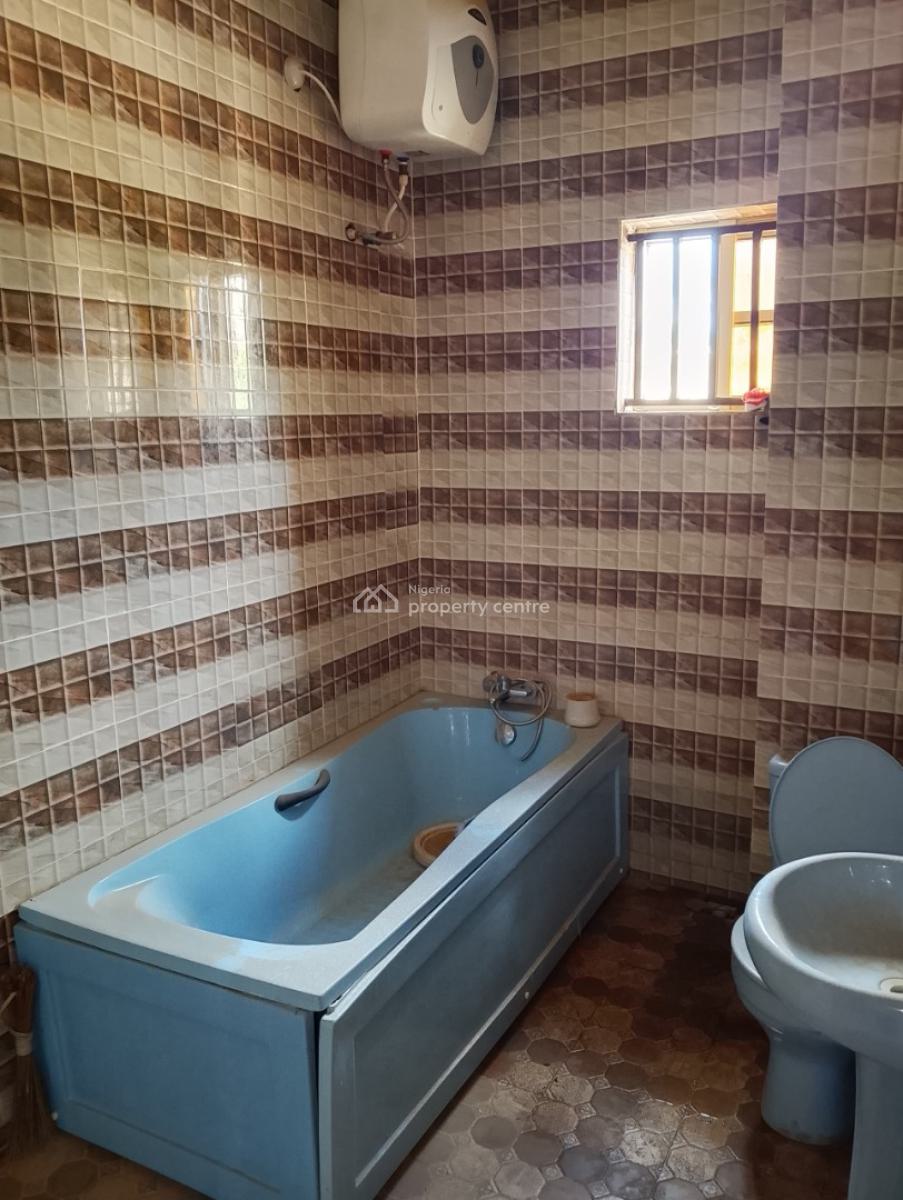 Spacious 3 Bedroom Apartment, Mobil Boulevard, Katampe (main), Katampe, Abuja, Flat / Apartment for Rent