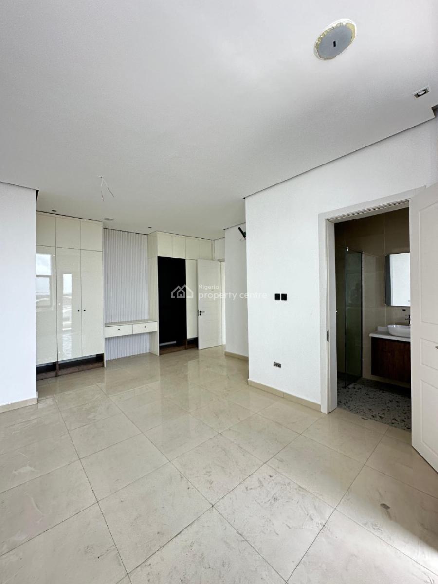 The Massive 3 Bedroom Apartment, Lekki Phase 1, Lekki, Lagos, Flat / Apartment for Sale