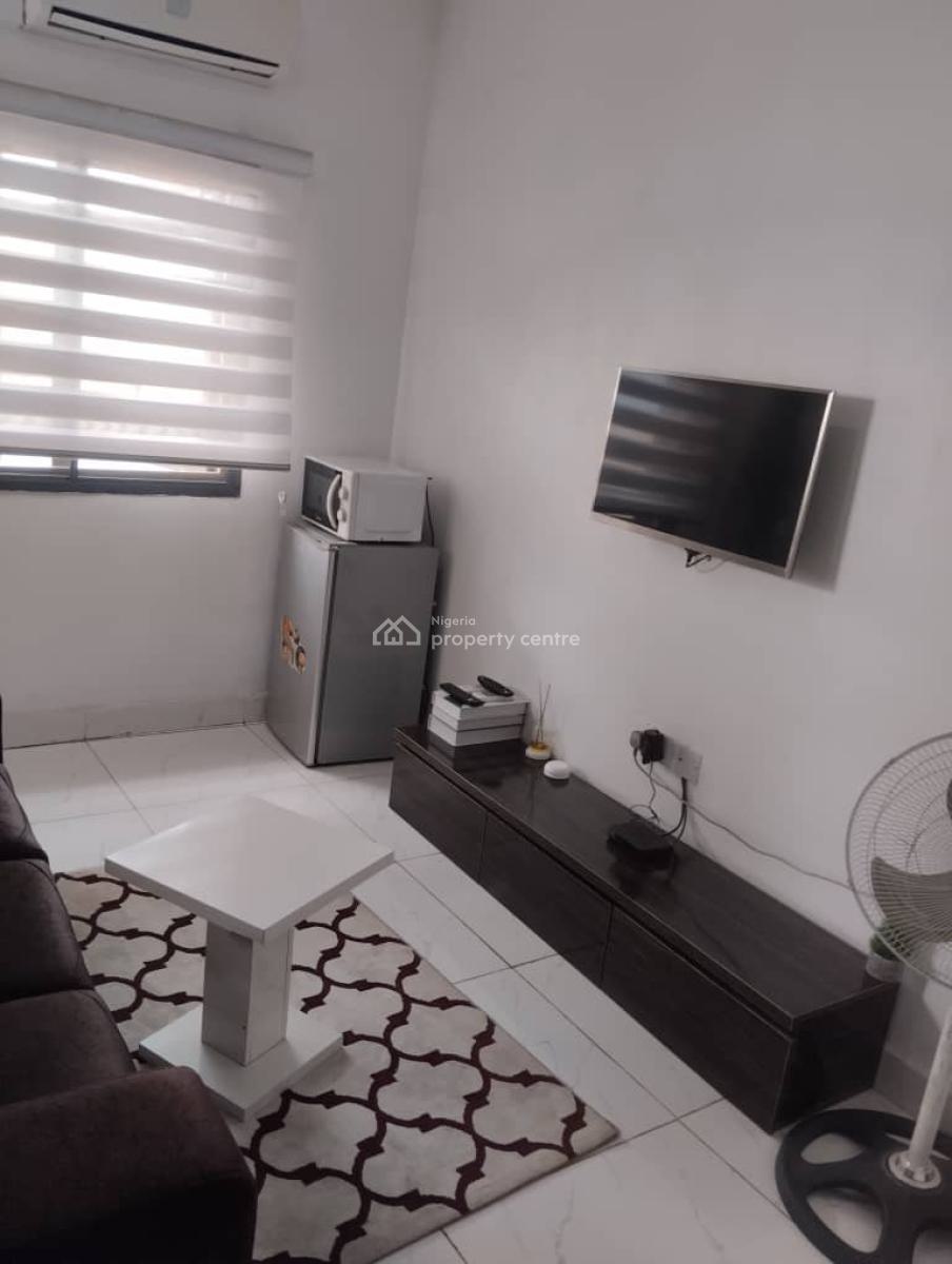 Furnished and Serviced One Bedroom, By Stella Marris School, Durumi, Abuja, Flat / Apartment for Rent