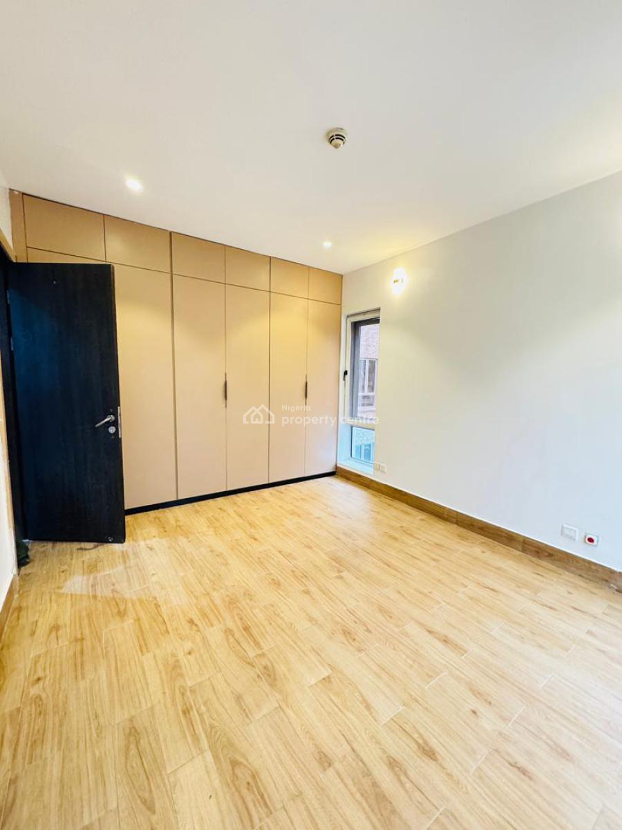 Luxuriously Built 2 Bedroom Flat + Bq, Lekki Phase 1, Lekki, Lagos, Flat / Apartment for Rent