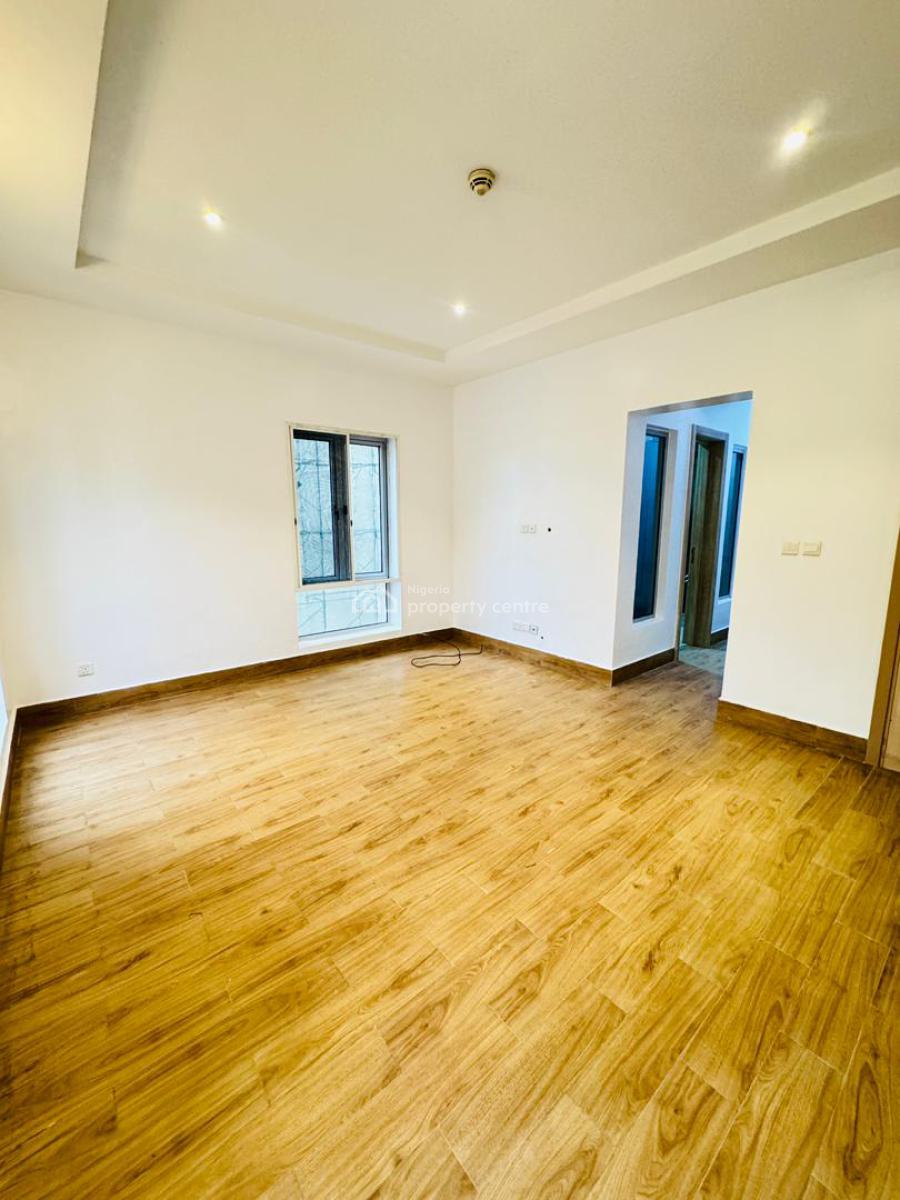 Luxuriously Built 2 Bedroom Flat + Bq, Lekki Phase 1, Lekki, Lagos, Flat / Apartment for Rent