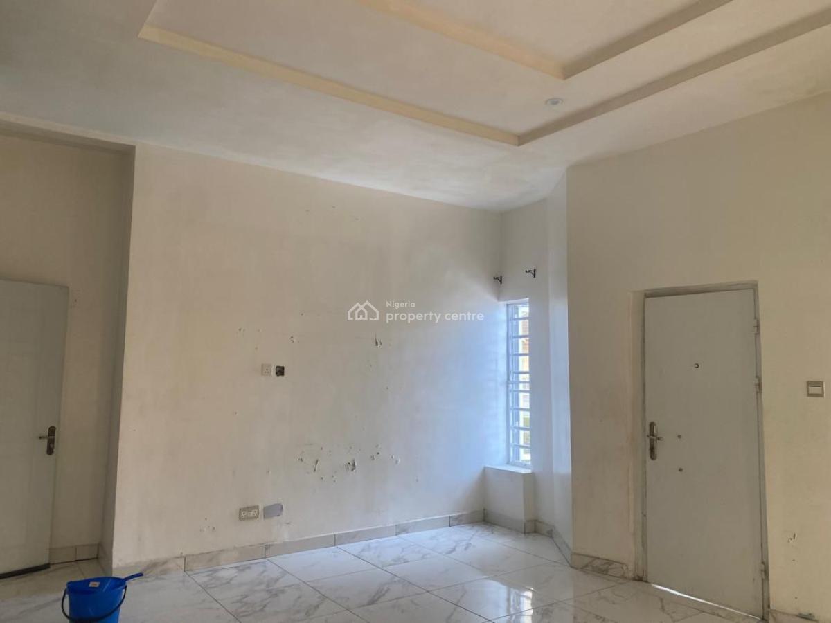 Extra-large Masters Bedroom in a Prime Estate, Idado, Lekki, Lagos, Flat / Apartment for Rent