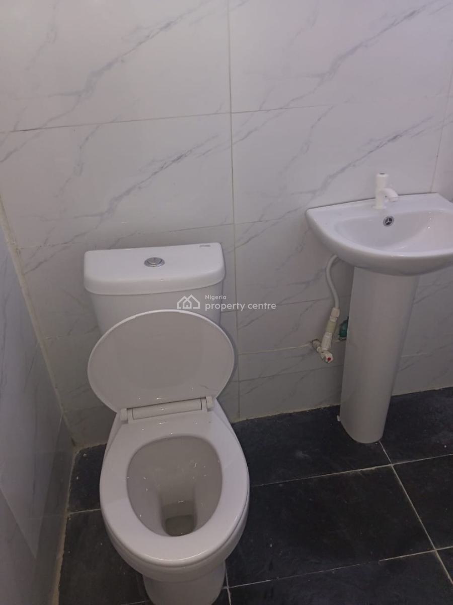 3 Bedroom Bungalow, Abraham Adesanya Estate, Ajah, Lagos, Semi-detached Bungalow for Rent