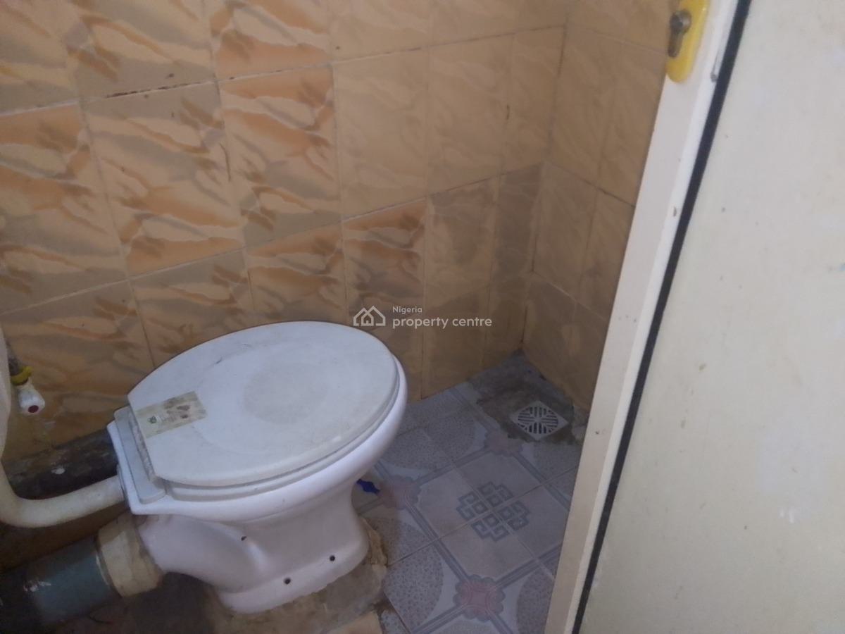 Luxury Self Contain with Excellent Features, Agunbiade Junction, Ogombo, Ajah, Lagos, Self Contain (single Rooms) for Rent