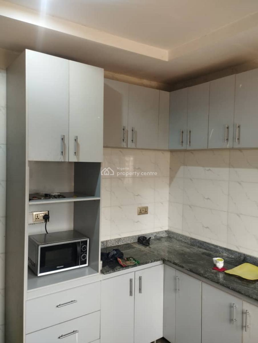 3 Bedroom Flat on The Third Floor, Jahi, Abuja, Flat / Apartment for Rent