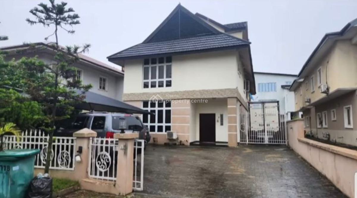 Well Maintained Fully Detached 5 Bedroom House, Carlton Gate Estate Off Chevron Drive, Lekki, Lagos, Detached Duplex for Sale