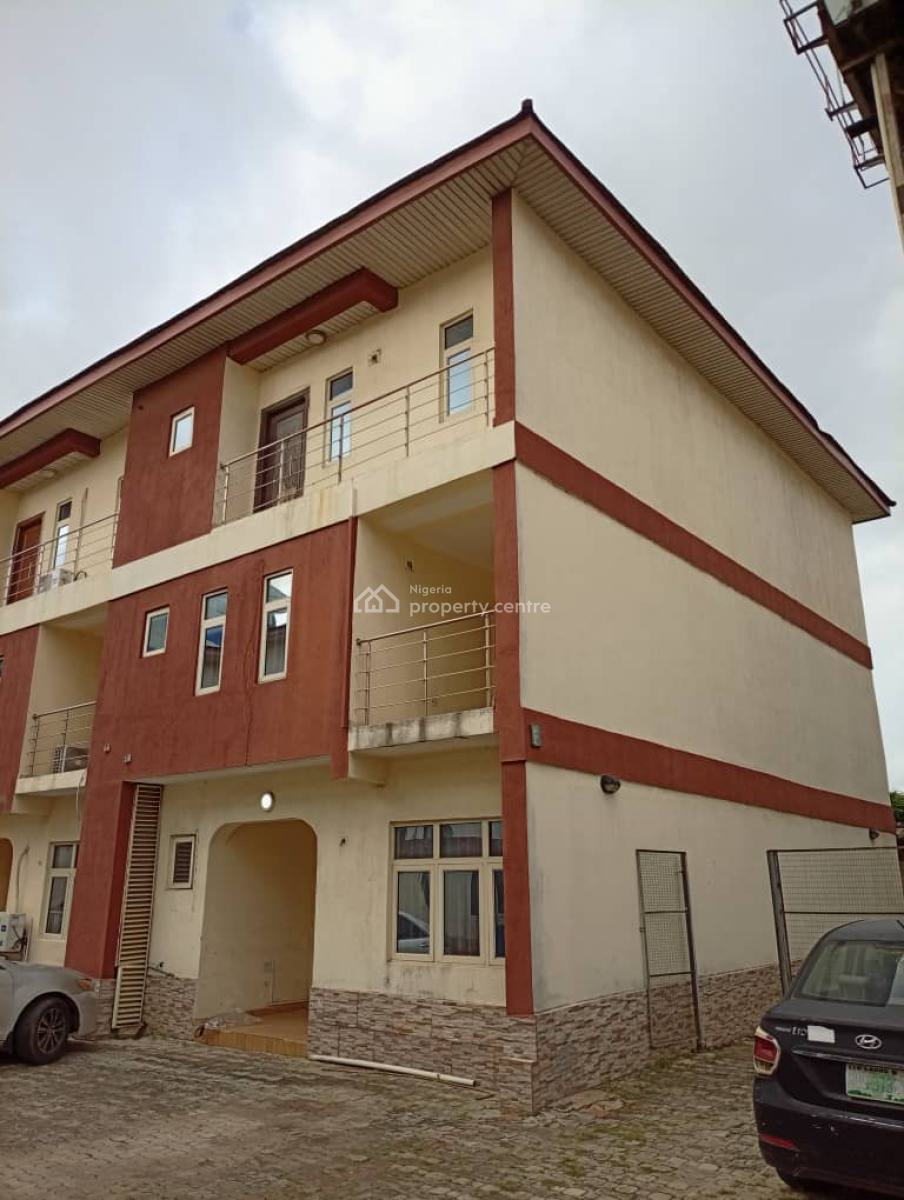 4 Bedrooms Townhouse with Bq, Oba Akinjobi Way, Ikeja Gra, Ikeja, Lagos, Terraced Duplex for Rent