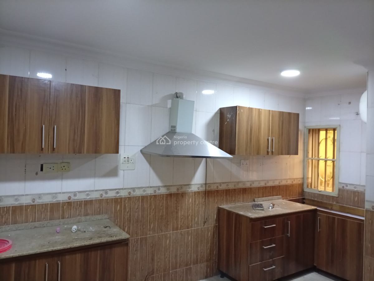 4 Bedrooms Townhouse with Bq, Oba Akinjobi Way, Ikeja Gra, Ikeja, Lagos, Terraced Duplex for Rent