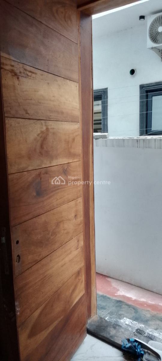 a Luxurious Bq, Gra, Ikota, Lekki, Lagos, Self Contain (single Rooms) for Rent