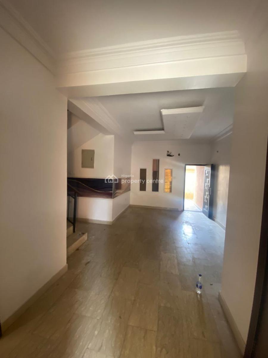 a Unit of 4- Bedroom Terrace  with 1-room Bq, Reverend Ogunbiyi Gra, Ikeja  , Lagos., Ikeja Gra, Ikeja, Lagos, Terraced Duplex for Rent
