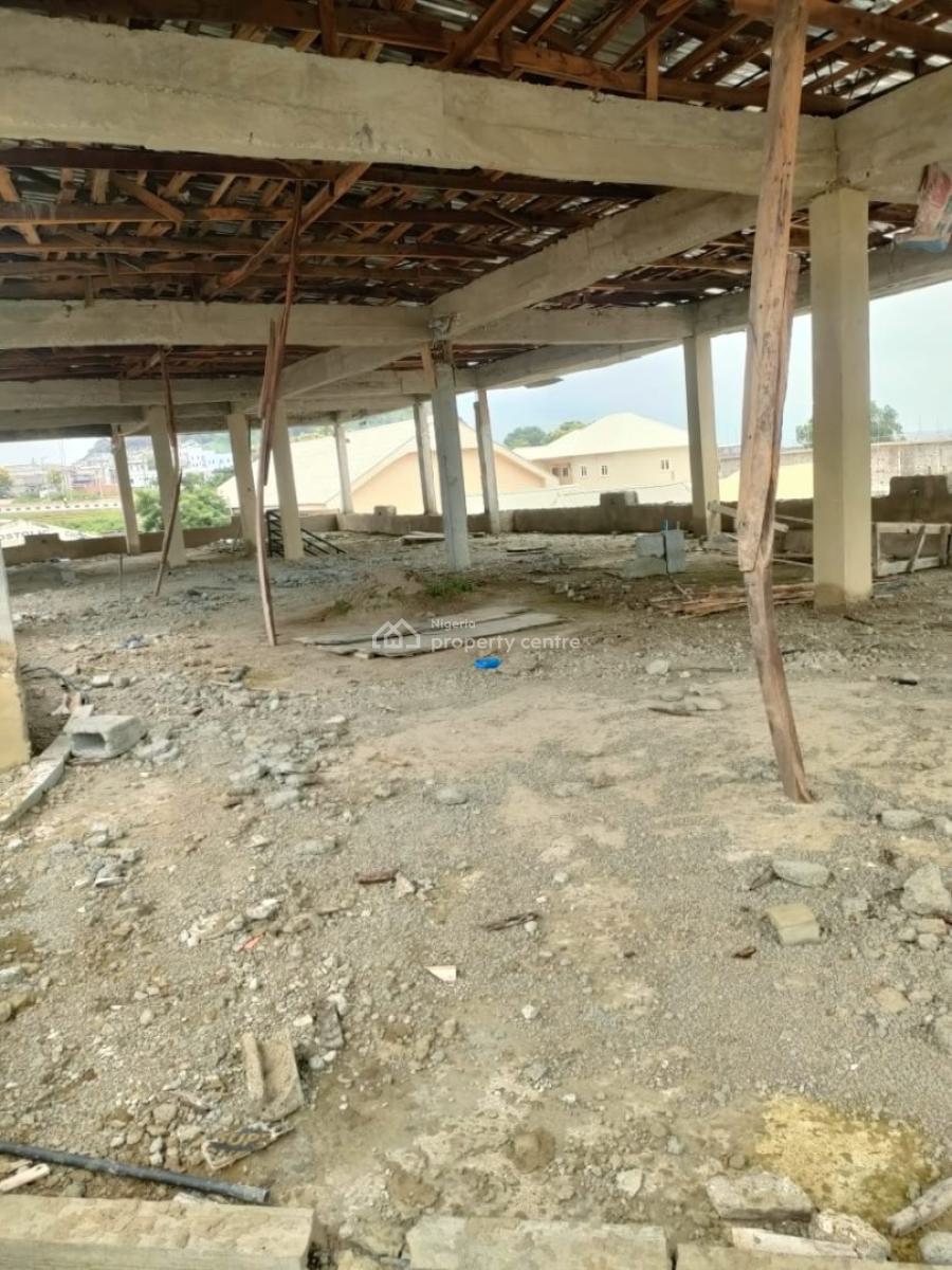 300sqm Top Floor Space Available in a Plaza, Kubwa, Abuja, Plaza / Complex / Mall for Sale